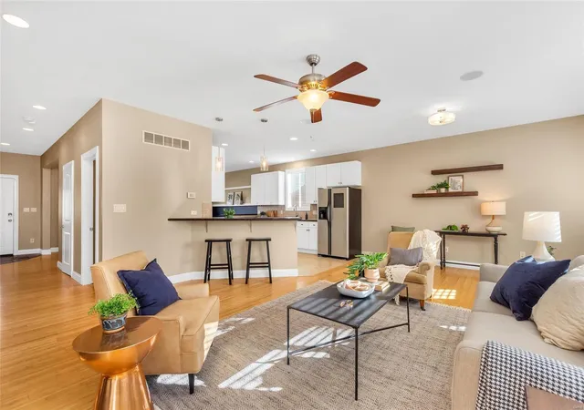 Photo 4 of Single Family Residence at 6716 Plateau Ave, Saint Louis, MO 63139 | MLS# MIS24074486 | | Sold on 2025-01-17
