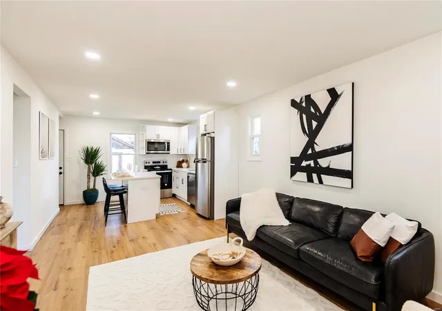 Photo 4 of Single Family Residence at 645 Beatrice Ave, Saint Louis, MO 63125 | MLS# MIS24074598 |  | Sold on 2025-01-10