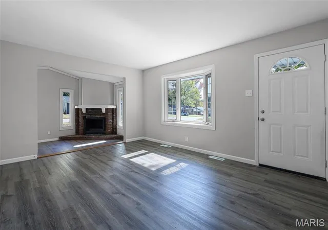 Photo 1 of Single Family Residence at 1929 Prior Dr, Saint Louis, MO 63136 | MLS# MIS24074602 | | Sold on 2025-05-22