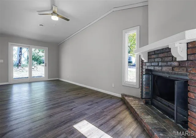 Photo 3 of Single Family Residence at 1929 Prior Dr, Saint Louis, MO 63136 | MLS# MIS24074602 | | Sold on 2025-05-22