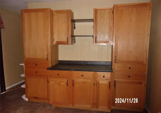 Photo 4 of Single Family Residence at 6155 Payne Ave, Saint Louis, MO 63135 | MLS# MIS24074611 | | Sold on 2025-02-25