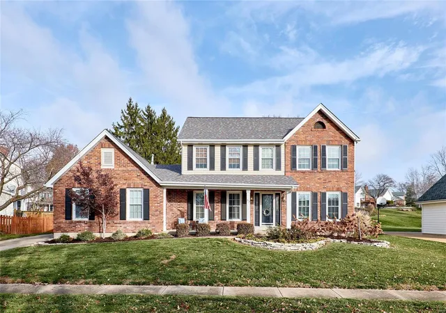 Single Family Residence at 53 Huntington Pkwy, Saint Charles, MO 63301 | MLS# MIS24074710 | | Sold on 2025-04-03