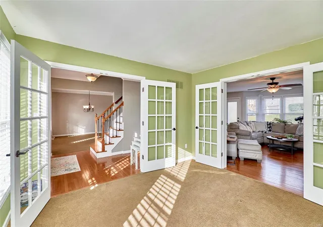 Photo 4 of Single Family Residence at 53 Huntington Pkwy, Saint Charles, MO 63301 | MLS# MIS24074710 | | Sold on 2025-04-03
