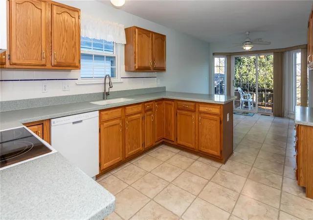 Photo 4 of Single Family Residence at 13636 Tesson Oaks Ct, Saint Louis, MO 63128 | MLS# MIS24074793 |  | Sold on 2025-02-13