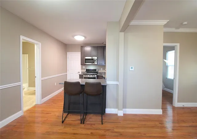 Photo 3 of Single Family Residence at 120 Madison Ave, Saint Louis, MO 63119 | MLS# MIS24074824 | | Sold on 2025-02-13