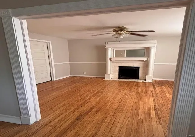 Photo 3 of Single Family Residence at 4227 W Labadie Ave, Saint Louis, MO 63115 | MLS# MIS24074849 | | Sold on 2025-01-16