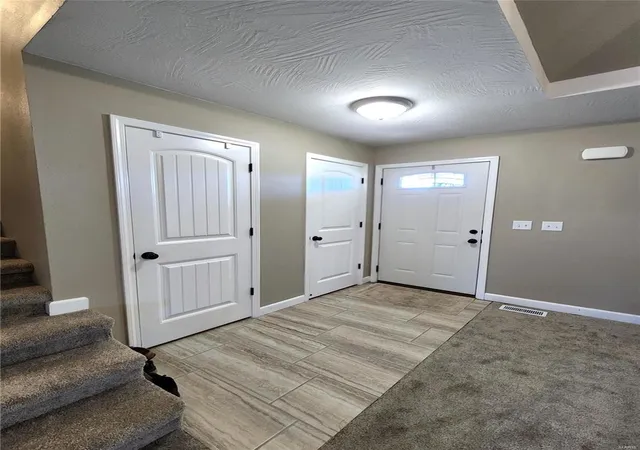 Photo 3 of Single Family Residence at 160 Saturn Ct, Holts Summit, MO 65043 | MLS# MIS24075061 | | Sold on 2025-01-09