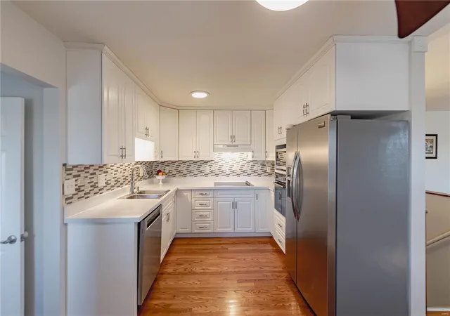 Photo 4 of Single Family Residence at 763 Dallas Dr, Saint Louis, MO 63125 | MLS# MIS24075295 | | Sold on 2024-12-27
