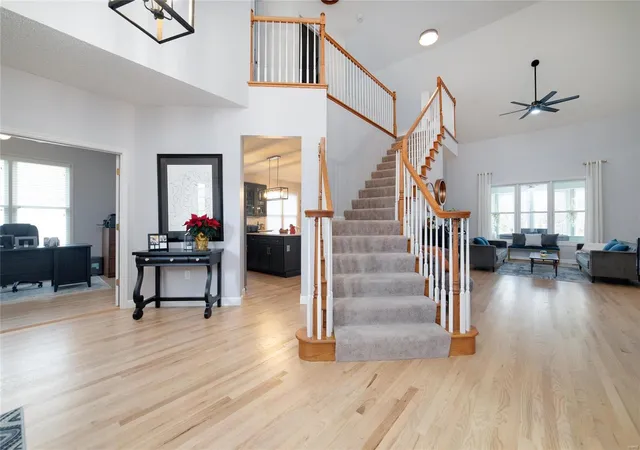 Photo 3 of Single Family Residence at 579 Owls Perch Dr, Lake Saint Louis, MO 63367 | MLS# MIS24075311 | | Sold on 2025-03-06