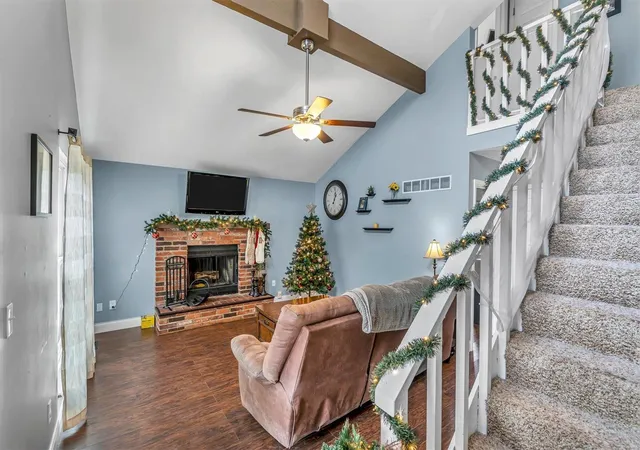 Photo 4 of Single Family Residence at 1603 Meadowside Dr, Saint Louis, MO 63146 | MLS# MIS24075386 | | Sold on 2025-01-28