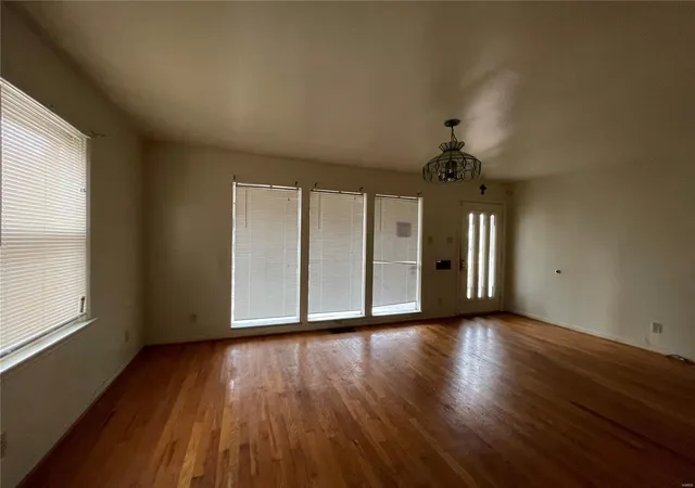 Photo 1 of Single Family Residence at 2837 Wismer Ave, Saint Louis, MO 63114 | MLS# MIS24075411 | | Sold on 2025-01-17
