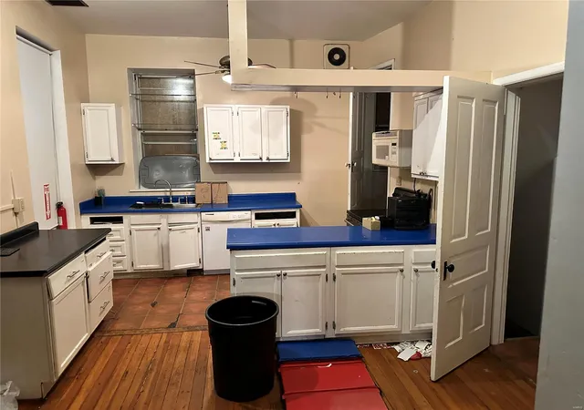 Photo 4 of Single Family Residence at 1416 Sullivan Ave, Saint Louis, MO 63107 | MLS# MIS24075507 | | Sold on 2025-05-27