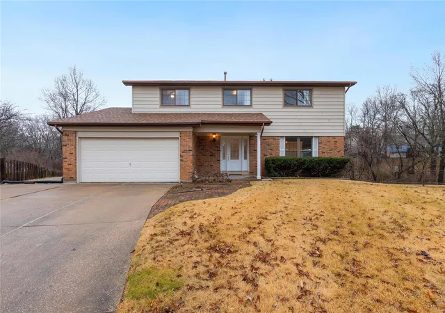 Single Family Residence at 5 Tailing Wheel Ct, Saint Peters, MO 63376 | MLS# MIS24075531 | | Sold on 2025-02-07