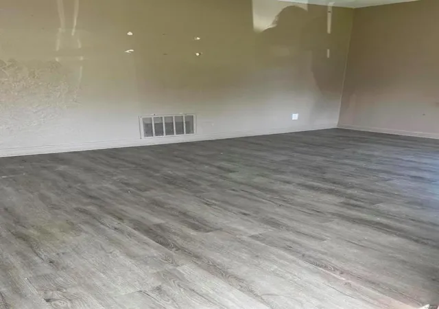 Photo 2 of Single Family Residence at 8921 Higginson Dr, Saint Louis, MO 63121 | MLS# MIS24075545 |  | Sold on 2025-02-12