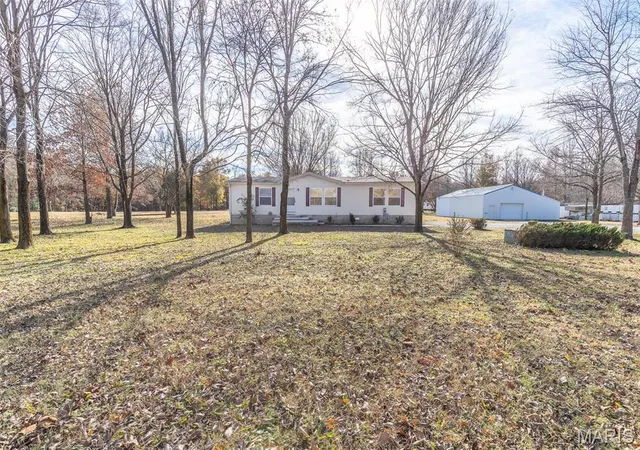 Photo 2 of Manufactured Home at 3410 County Road 352, Harviell, MO 63945 | MLS# MIS24075698 | | Sold on 2025-02-13