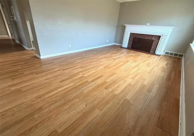 Photo 1 of Single Family Residence at 1094 Pennsylvania Ave, Saint Louis, MO 63130 | MLS# MIS24075853 | | Sold on 2025-01-23