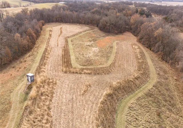 Photo 1 of Farm at 0 Deer Ln, New London, MO 63459 | MLS# MIS24075973 | | Sold on 2025-02-06