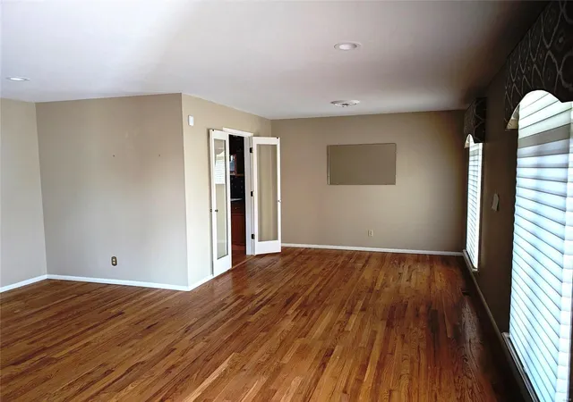 Photo 3 of Single Family Residence at 1348 Jeanne Hills Dr, Saint Louis, MO 63146 | MLS# MIS24076068 | | Sold on 2025-01-24