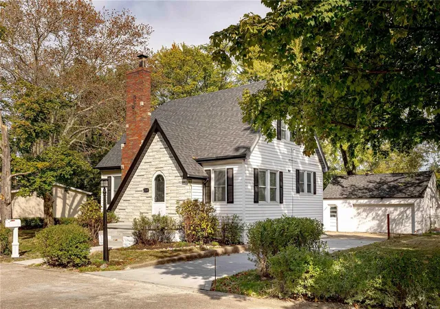 Single Family Residence at 1119 Congress Ave, Saint Louis, MO 63138 | MLS# MIS24076085 | | Sold on 2025-01-16