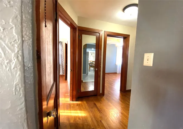 Photo 5 of Single Family Residence at 327 W 10Th St, Hermann, MO 65041 | MLS# MIS24076132 | | Sold on 2025-01-27