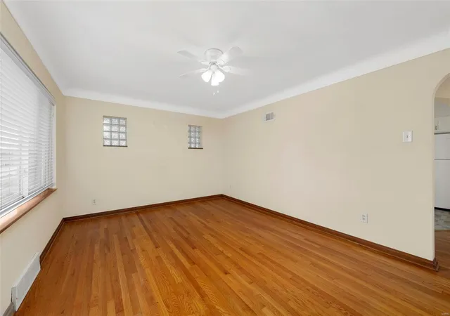 Photo 4 of Single Family Residence at 620 Morris Ave, Saint Louis, MO 63125 | MLS# MIS24076164 | | Sold on 2025-01-30