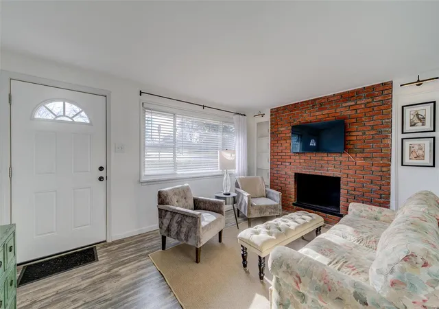 Photo 1 of Single Family Residence at 2929 Oetting, Saint Charles, MO 63303 | MLS# MIS24076219 | | Sold on 2025-01-22