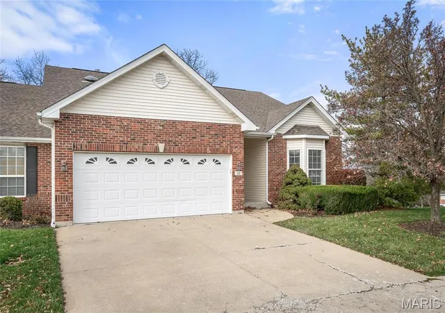 Photo 1 of Villa at 32 Gatetower Dr #3B, Saint Peters, MO 63376 | MLS# MIS24076390 | | Sold on 2025-05-16