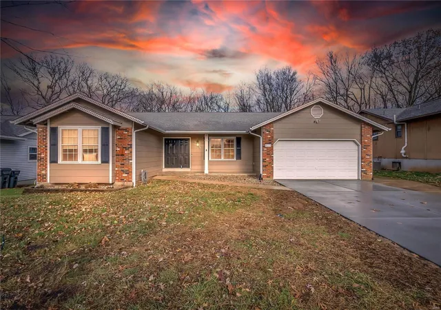 Single Family Residence at 4173 Elkhart Lake Rd, Saint Charles, MO 63304 | MLS# MIS24076427 | | Sold on 2025-01-23