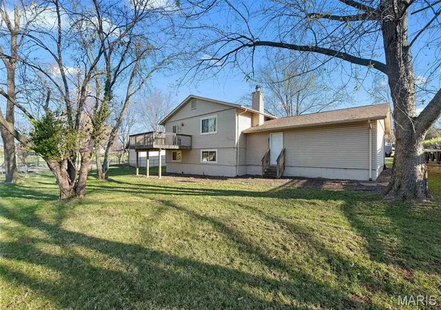 Photo 3 of Single Family Residence at 12392 Sparrowhawk Ct, Saint Louis, MO 63146 | MLS# MIS24076872 | | Sold on 2025-06-06