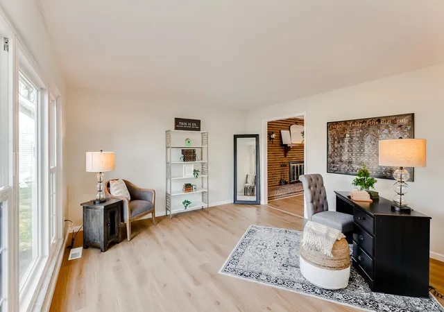 Photo 2 of Single Family Residence at 5127 Flametree Ct, Saint Louis, MO 63129 | MLS# MIS24076877 | | Sold on 2025-01-15