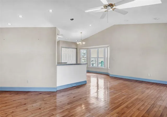 Photo 3 of Single Family Residence at 6510 Suson Oaks Dr, Saint Louis, MO 63128 | MLS# MIS24076919 | | Sold on 2025-02-20