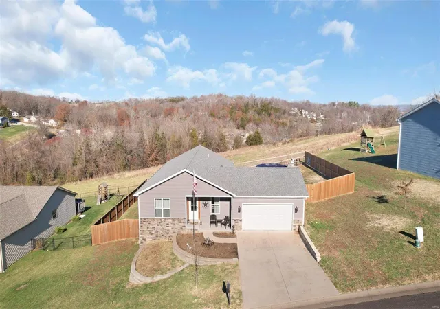 Photo 2 of Single Family Residence at 507 Mcnair St, New Haven, MO 63068 | MLS# MIS24077067 | | Sold on 2025-03-31