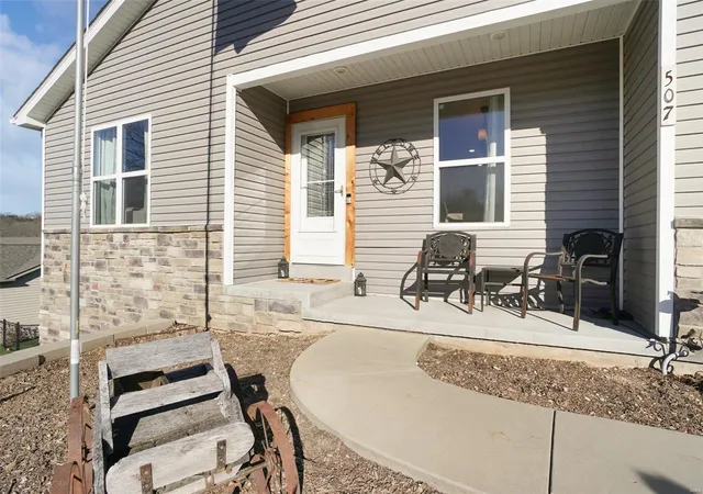 Photo 3 of Single Family Residence at 507 Mcnair St, New Haven, MO 63068 | MLS# MIS24077067 | | Sold on 2025-03-31