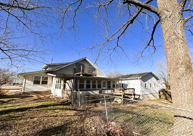 Homes for sale in Mountain View, MO | 401 N Pine, Mountain View, MO 65548 | MLS# MIS24077242
