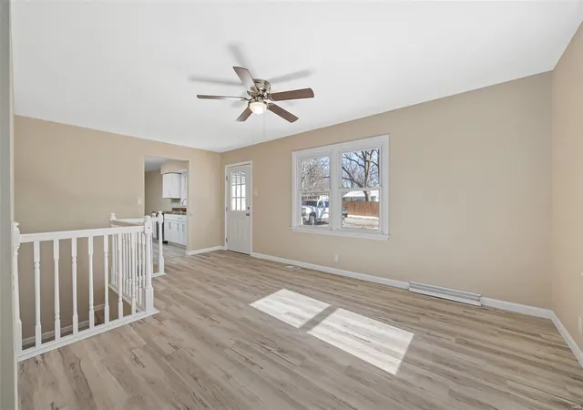 Photo 3 of Single Family Residence at 42 Spur Dr, Saint Charles, MO 63303 | MLS# MIS24077403 | | Sold on 2025-04-23