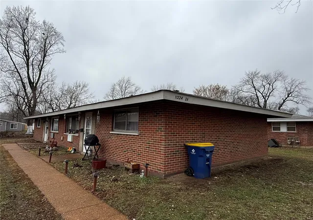 Photo 2 of Multi Family at 11224 Liana Ln #24-26, Saint Ann, MO 63074 | MLS# MIS24078432 | | Sold on 2025-01-27