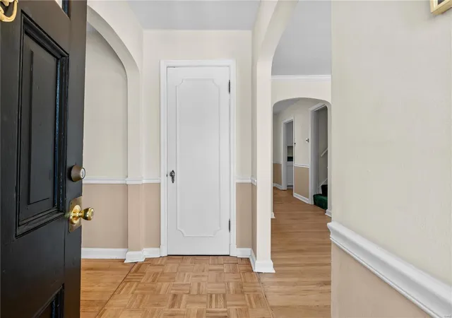 Photo 1 of Single Family Residence at 439 Par Ln, Saint Louis, MO 63122 | MLS# MIS24078449 |  | Sold on 2025-02-04