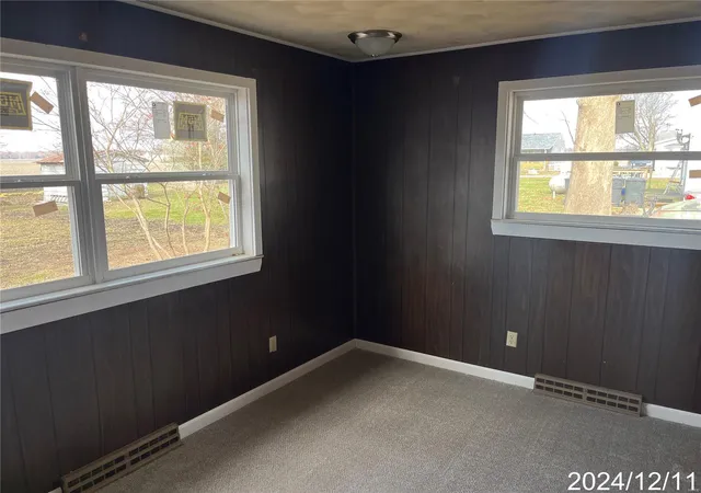 Photo 4 of Single Family Residence at 328 Donald Ave, Saint Charles, MO 63301 | MLS# MIS24078528 |  | Sold on 2025-02-19