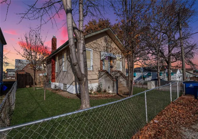 Photo 1 of Single Family Residence at 1301 Wachtel Ave, Saint Louis, MO 63125 | MLS# MIS24078549 |  | Sold on 2025-01-28