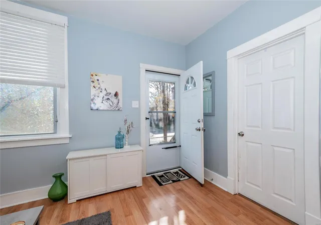Photo 3 of Single Family Residence at 1301 Wachtel Ave, Saint Louis, MO 63125 | MLS# MIS24078549 |  | Sold on 2025-01-28