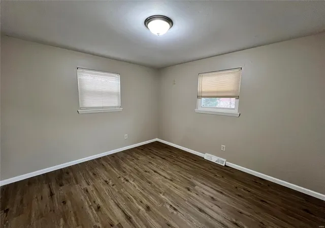Photo 2 of Single Family Residence at 801 Neighbor Ln, Saint Louis, MO 63137 | MLS# MIS24078576 | | Sold on 2025-04-04