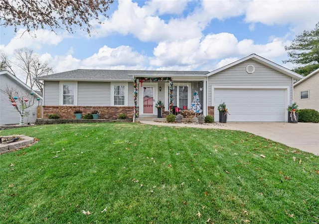 Photo 1 of Single Family Residence at 1022 Pasture Ridge Dr, Saint Peters, MO 63304 | MLS# MIS24078624 | | Sold on 2025-01-30