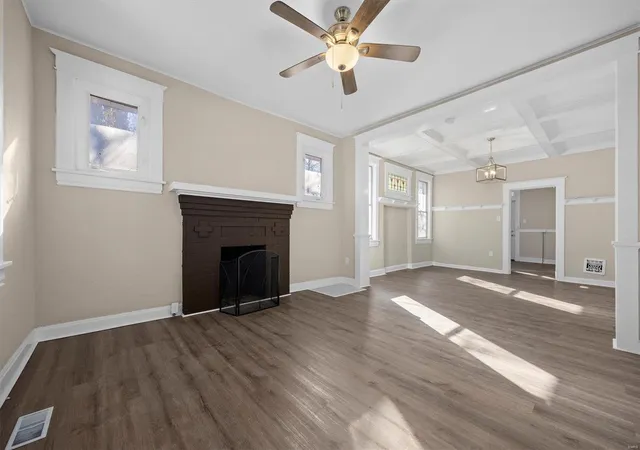 Photo 3 of Single Family Residence at 1404 Martin Luther King Dr, East Saint Louis, IL 62201 | MLS# MIS24078685 | | Sold on 2025-07-29