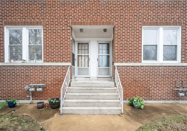 Photo 2 of Multi Family at 4201 Walsh St, Saint Louis, MO 63116 | MLS# MIS24078982 | | Sold on 2025-11-06
