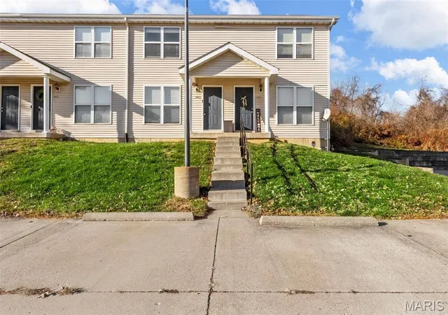 Townhouse at 1443 Alberta Dr, Saint Charles, MO 63303 | MLS# MIS25000189 | | Sold on 2025-07-30
