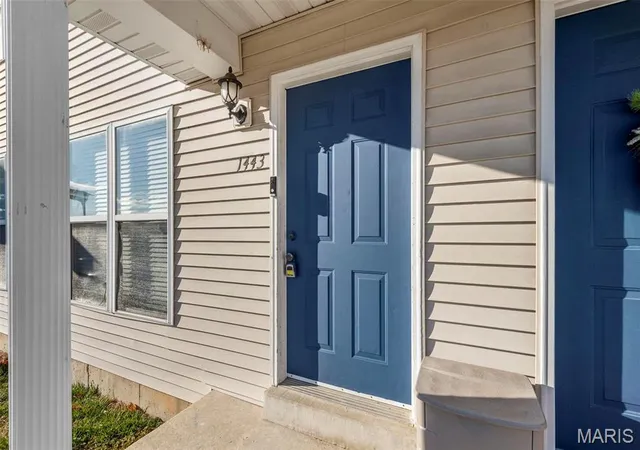 Photo 3 of Townhouse at 1443 Alberta Dr, Saint Charles, MO 63303 | MLS# MIS25000189 | | Sold on 2025-07-30