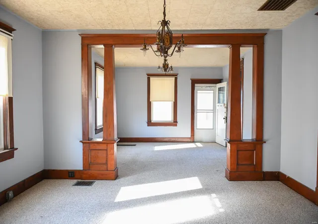 Photo 5 of Single Family Residence at 112 W Washington Ave, Owensville, MO 65066 | MLS# MIS25000278 |  | Sold on 2025-04-24