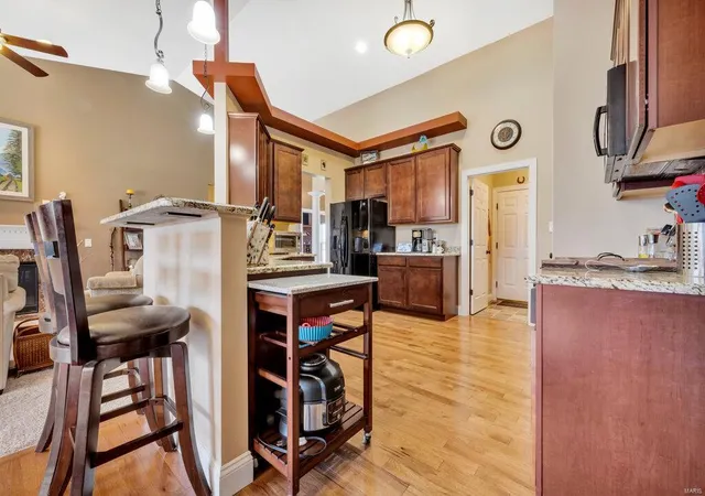 Photo 4 of Single Family Residence at 620 Wyndview Dr, Lake Saint Louis, MO 63367 | MLS# MIS25000365 | | Sold on 2025-05-09