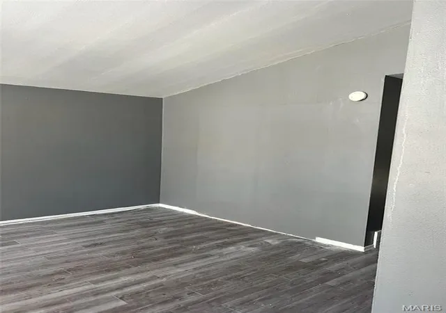 Photo 3 of Single Family Residence at 4610 Lexington Ave, Saint Louis, MO 63115 | MLS# MIS25000391 | | Sold on 2025-10-23