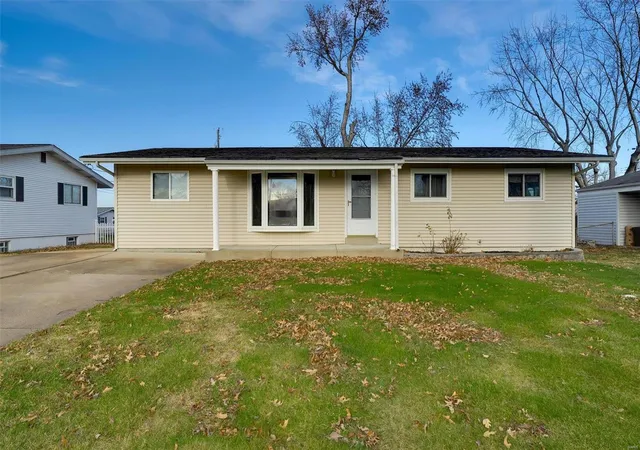 Single Family Residence at 9511 Bobmar Dr, Saint Louis, MO 63123 | MLS# MIS25000444 | | Sold on 2025-02-03